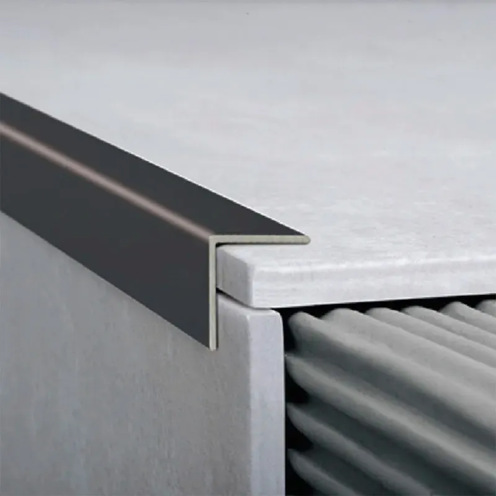 TAPACANTOS ALUMINIO NEGRO 16MMX2,50M